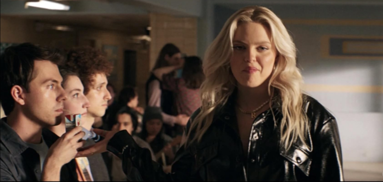 Chasing the Gold:’Mean Girls’ Staying True to the Times and Everlasting Bombshells